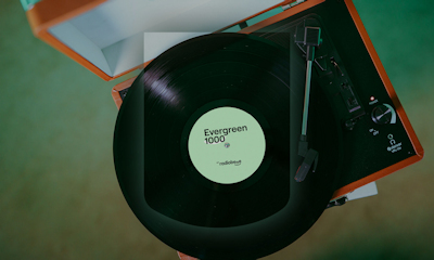 naar de Evergreen 1000 van VRT Radio Bene